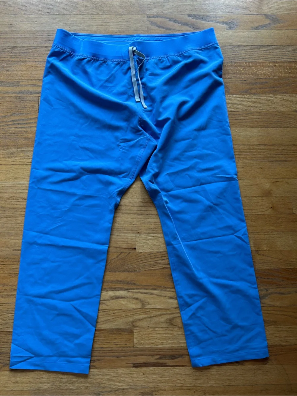 FIGS scrubs Drawstring Pants in Blue